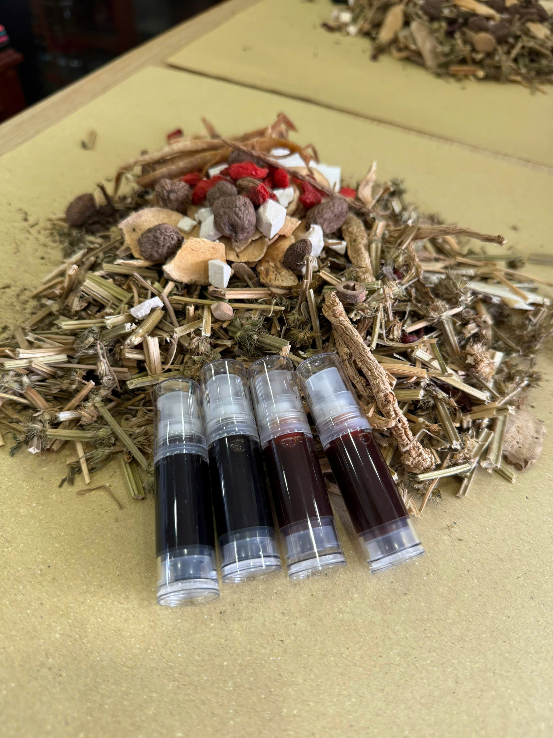 Sìn Sú Cốt Vàng - Sìn Sú Vũ Minh Sìn Sú Cốt Vàng Vũ Minh - 6ml